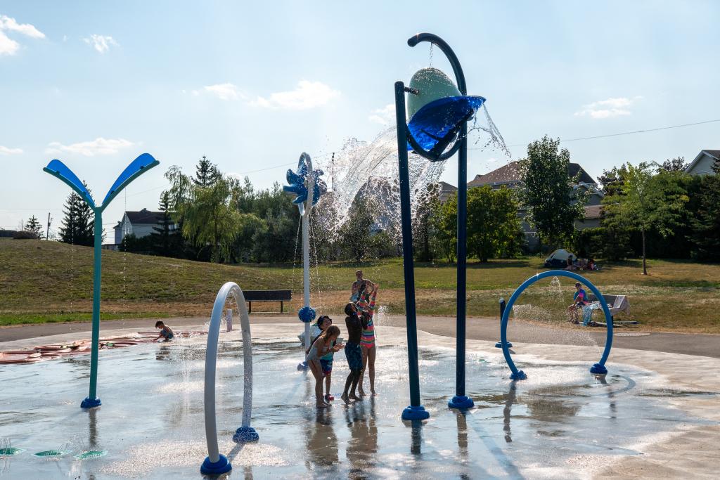 Vortex Splash Pad Equipment. Water Park Splash Pad for Play.