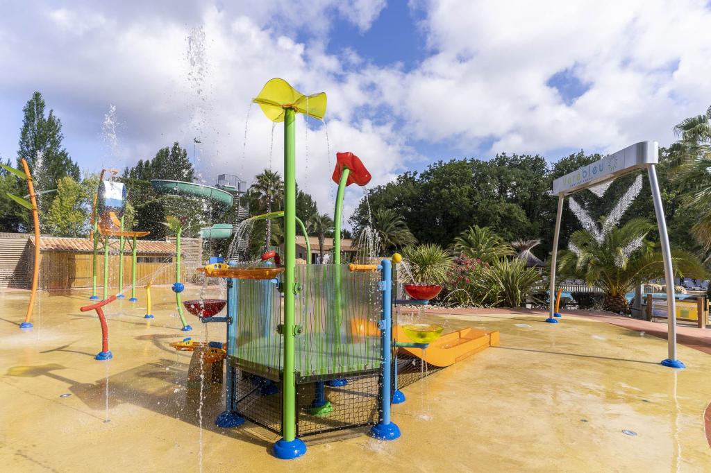 Vortex Aquatic Structure - Camping Verébleu Project