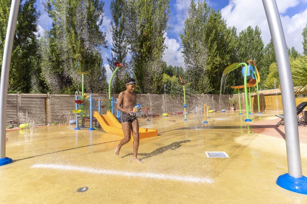 Vortex Aquatic Structure - Camping Verébleu Project