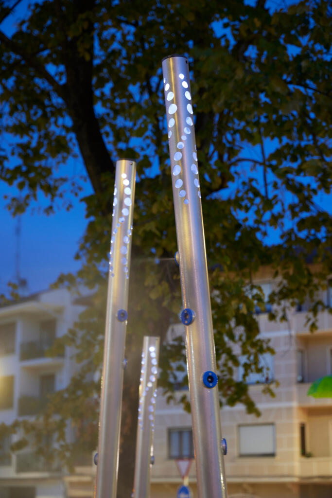 closeup of Glomist at night Lemoa