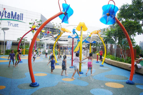 IMM CapitaLand money Splashpad