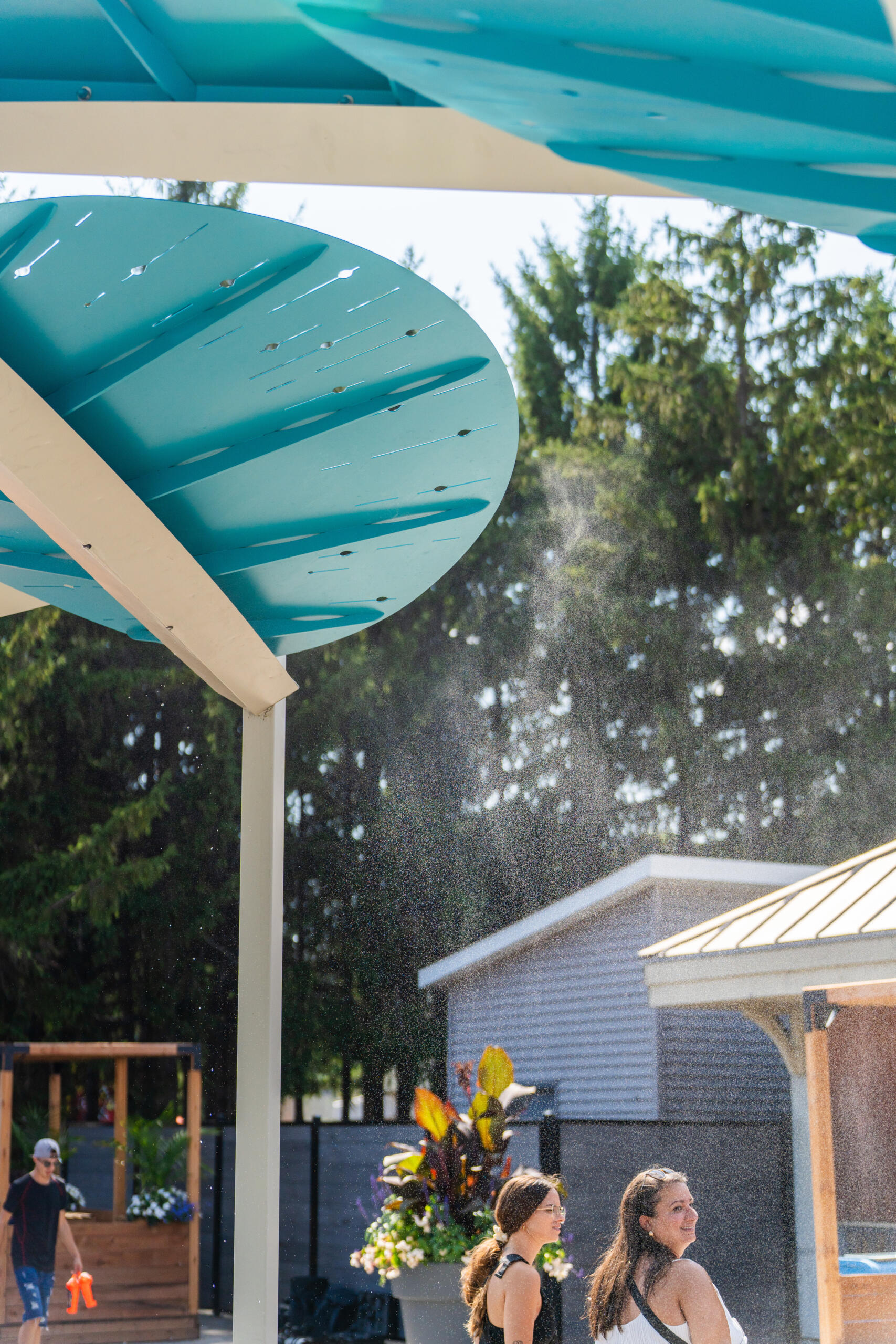 six-flags-la-ronde-adds-vortex-coolhub-refresh-zone